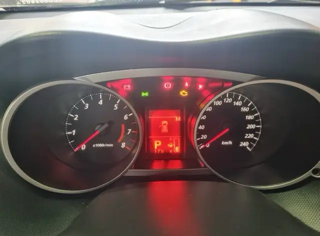 Painel LED vermelho instalado